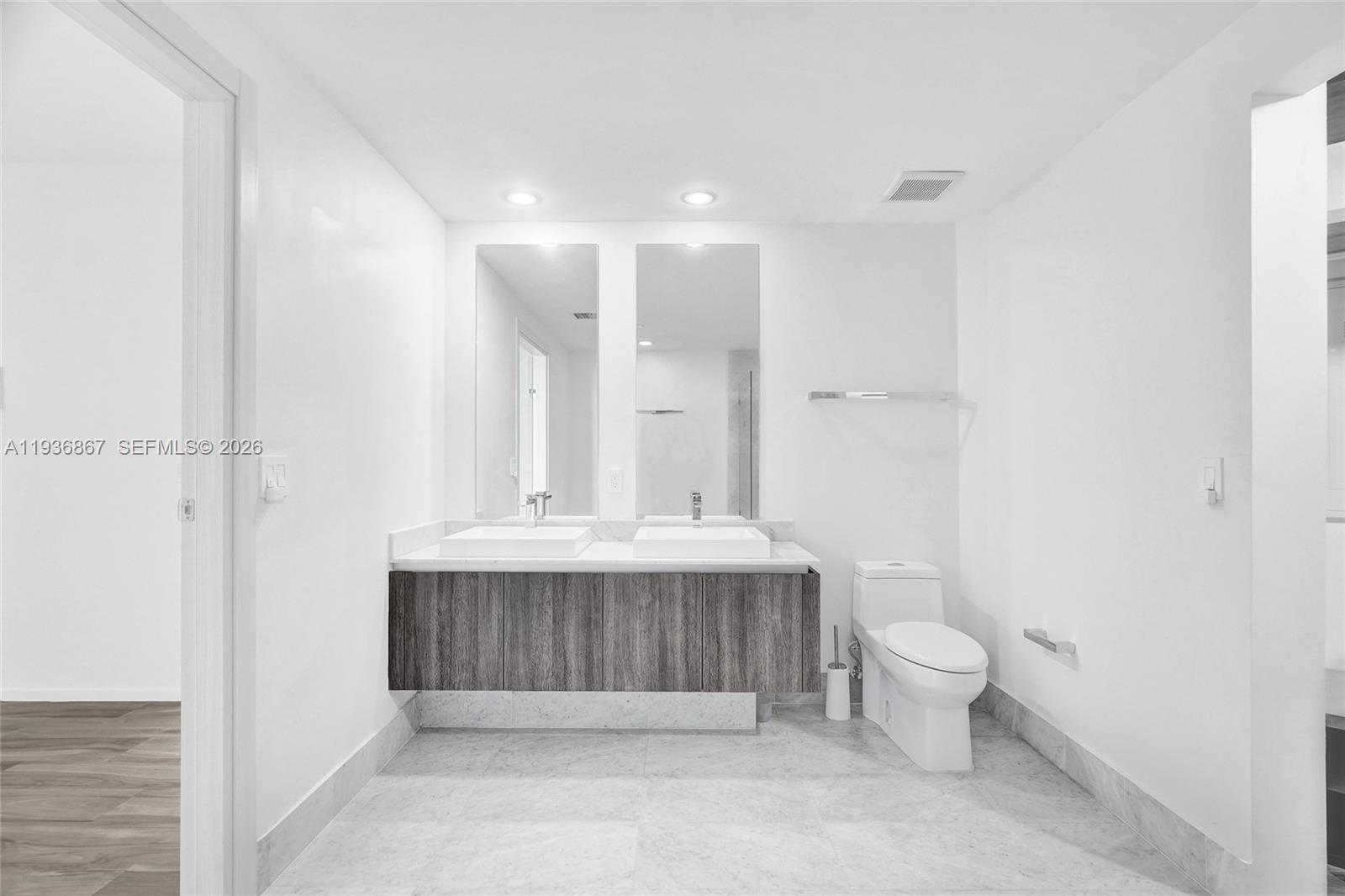 801 SMA RESIDENCES CONDO - Residential