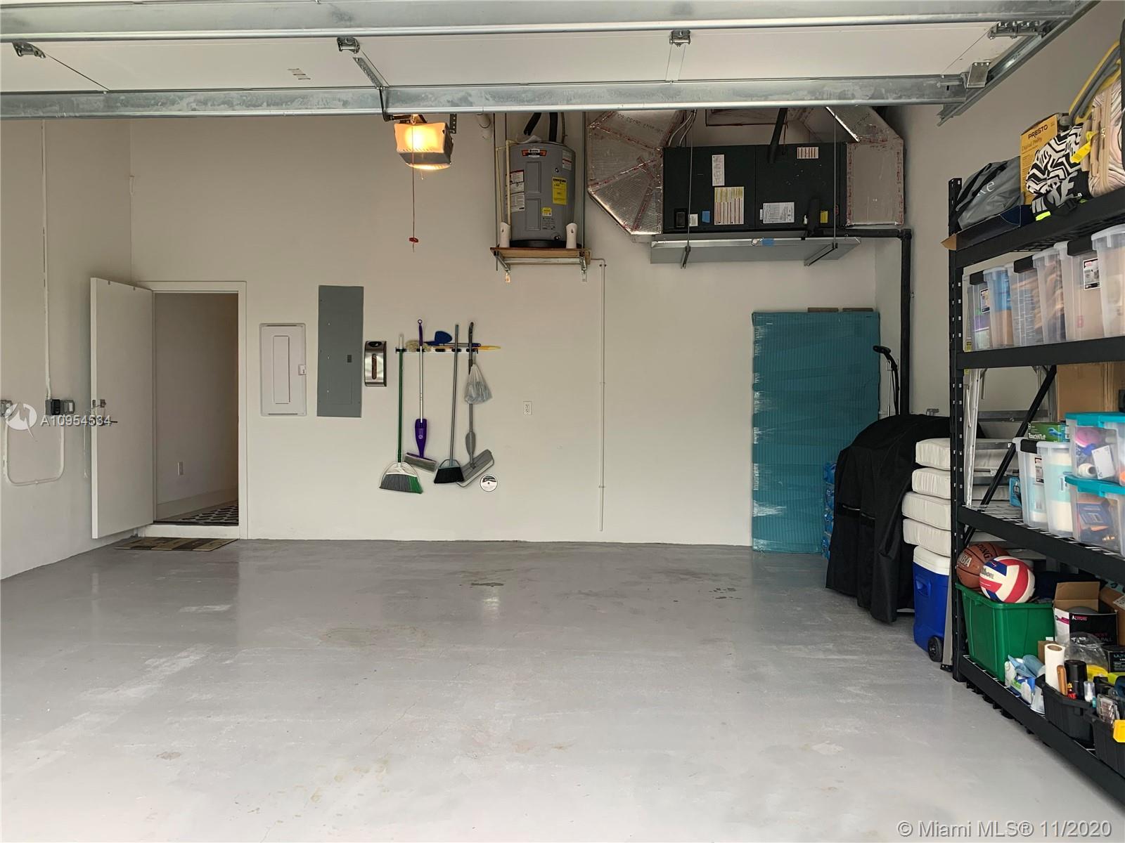 PLANTATION BUSINESS PARK - Residential