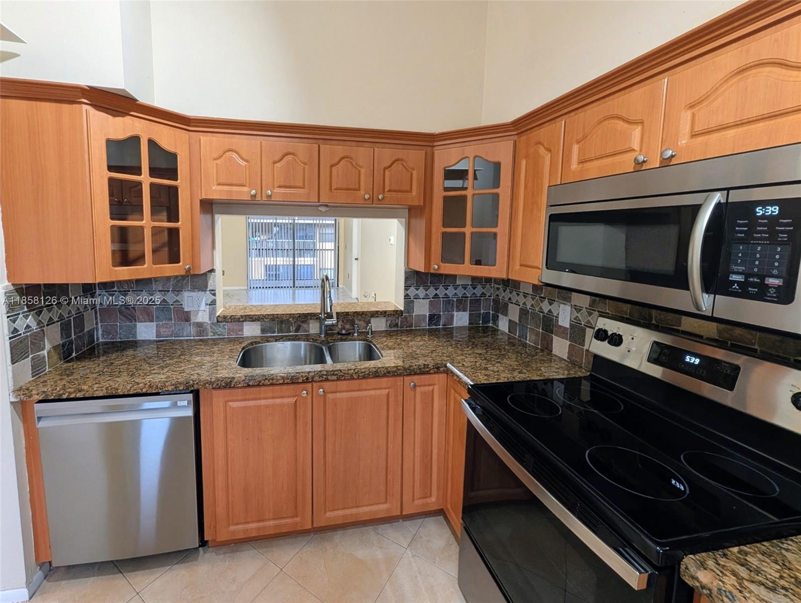 VERANO AT MIRAMAR CONDO - Residential Lease