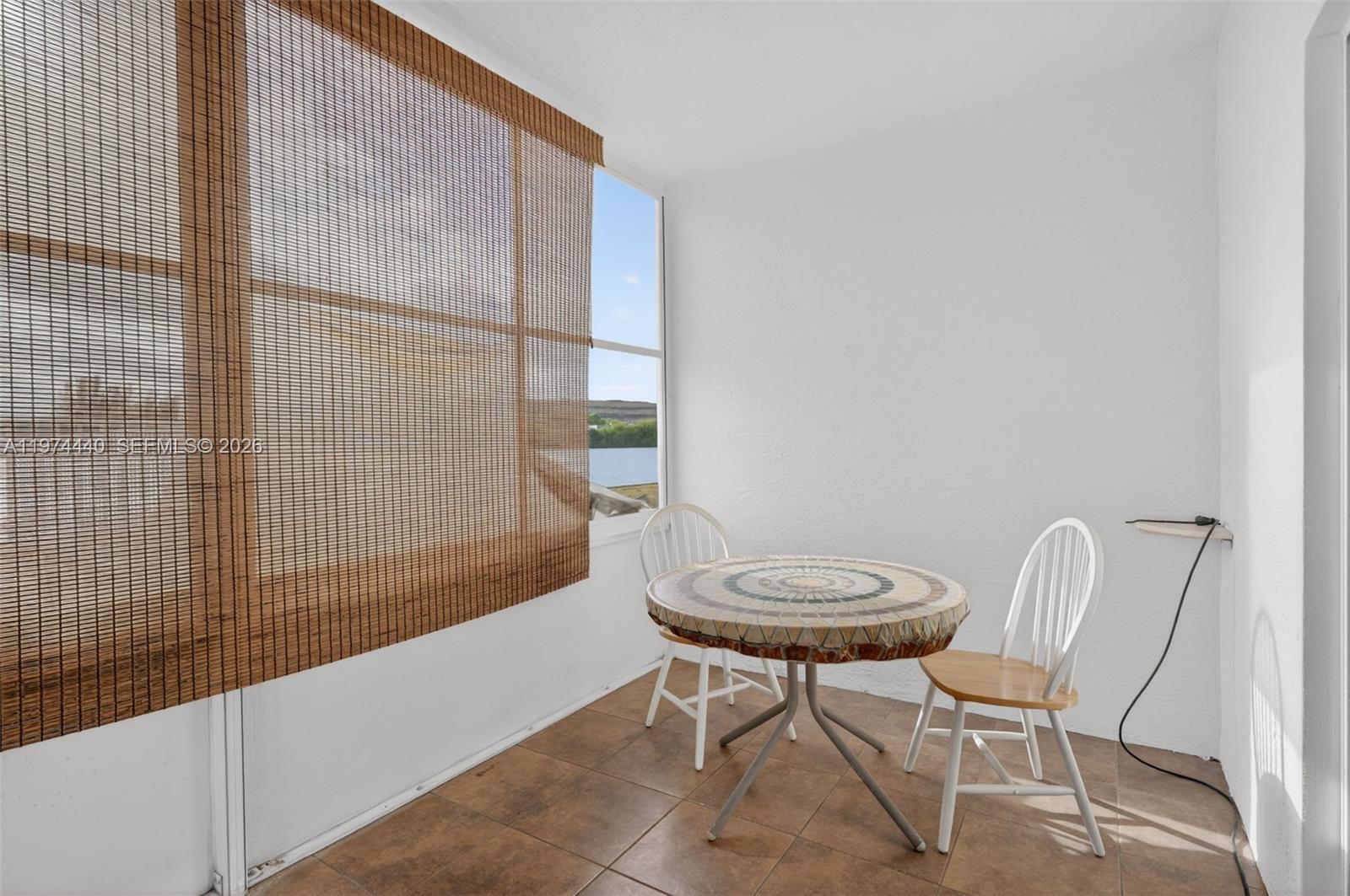 MIRAGE AT CRYSTAL LAKE CO - Residential