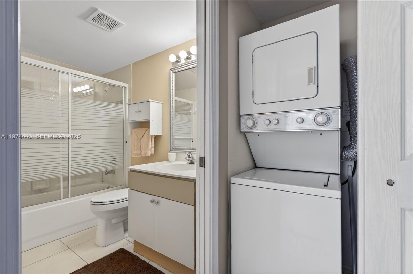 MIRAGE AT CRYSTAL LAKE CO - Residential