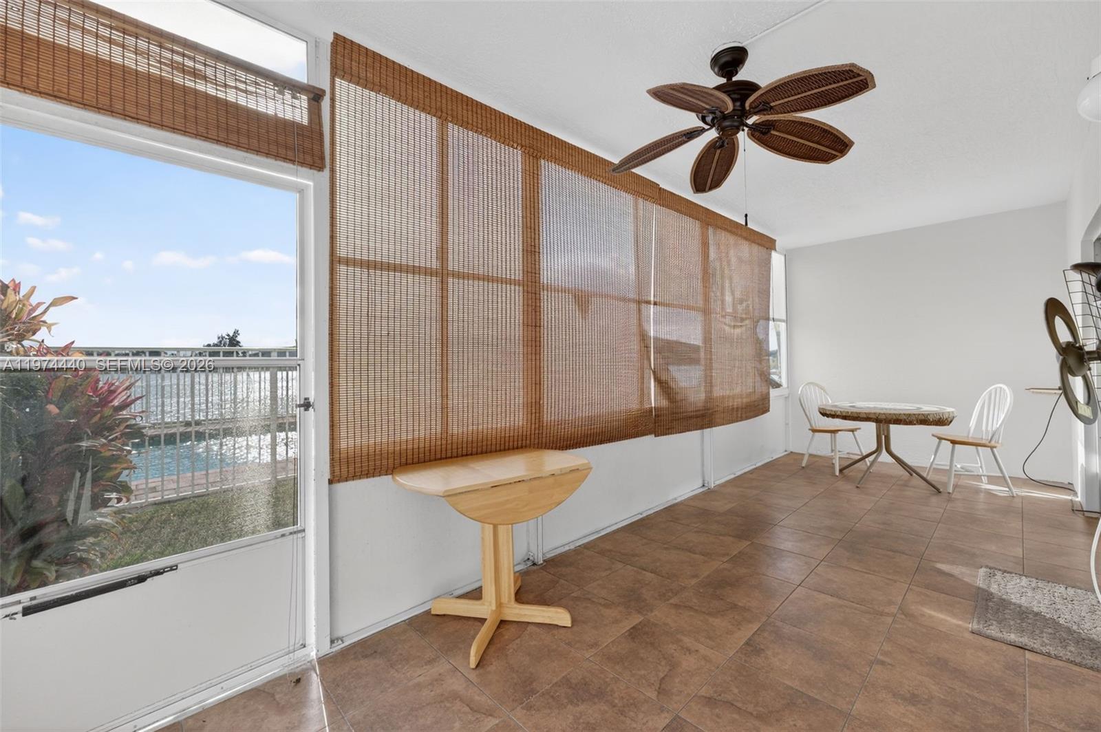 MIRAGE AT CRYSTAL LAKE CO - Residential