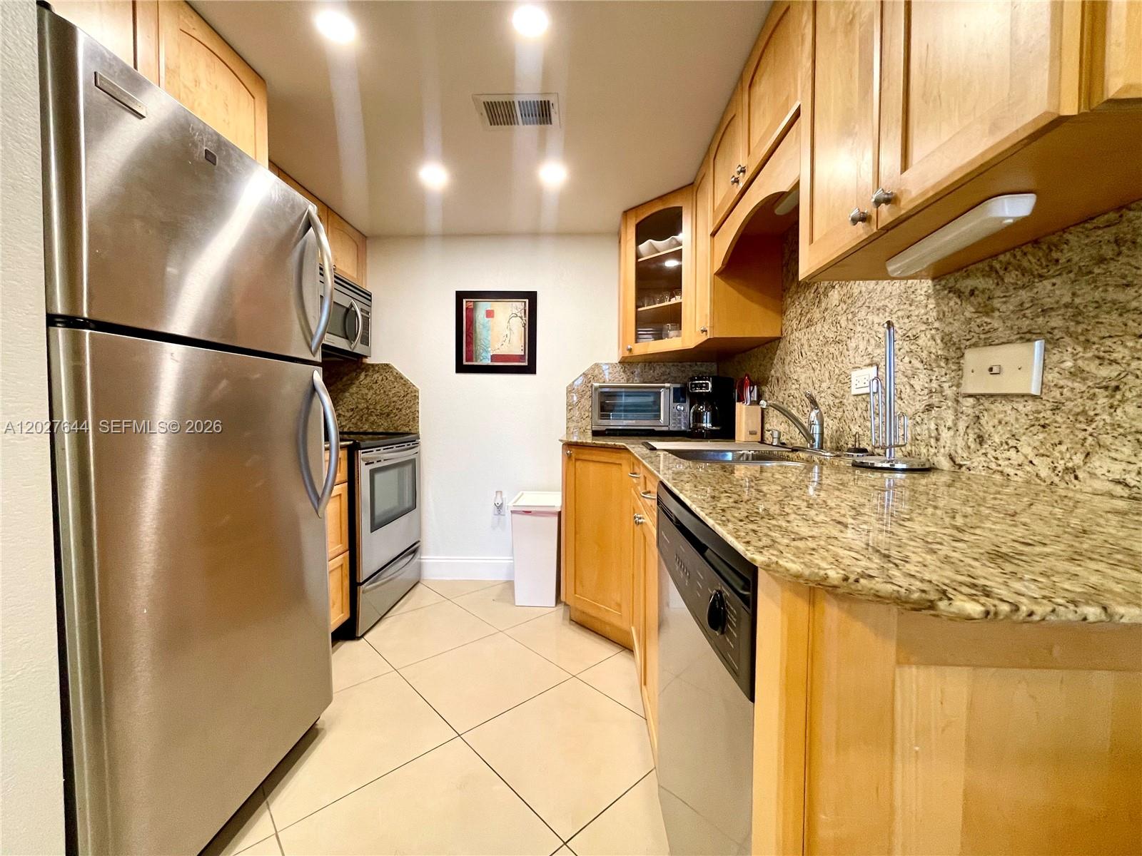 20505 E Country Club Dr 233