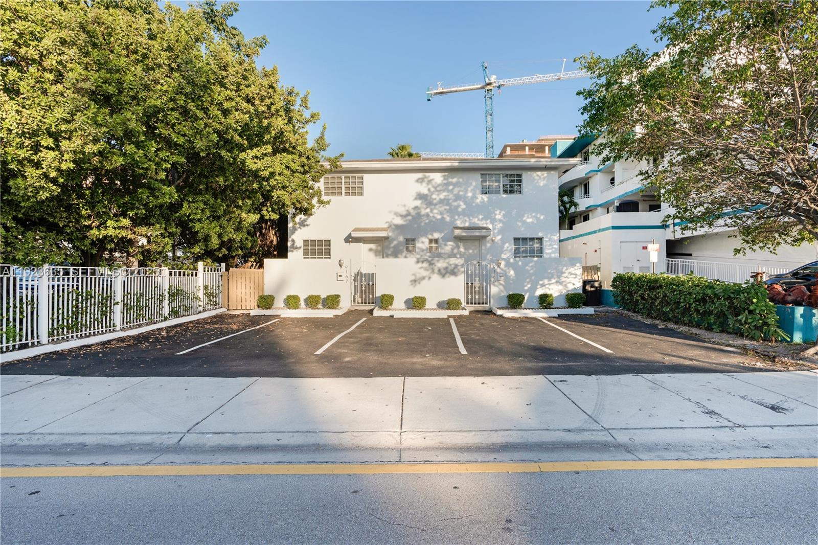 ALTOS DEL MAR NO 4 - Residential Lease