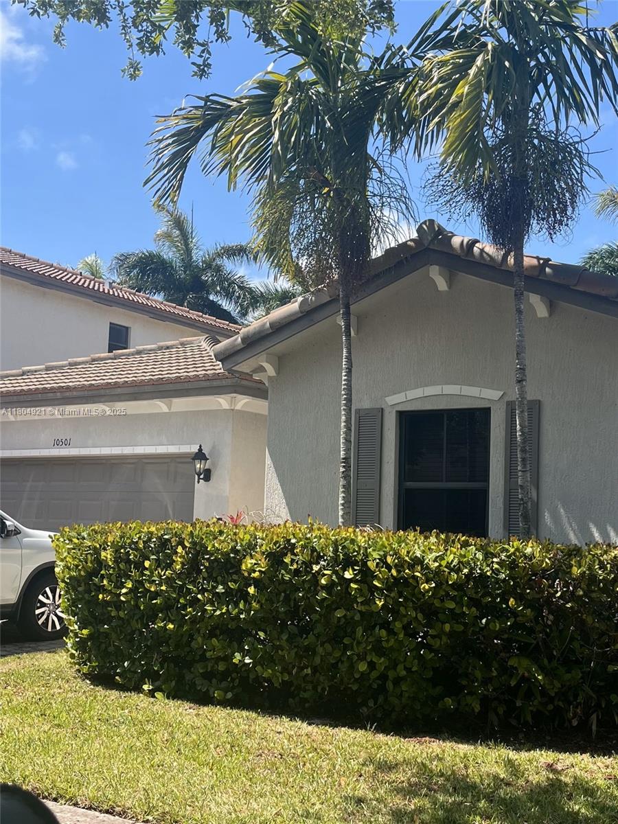 Property for Sale at 10501 Sw 224th Ter, Cutler Bay, Miami-Dade County, Florida - Bedrooms: 4 
Bathrooms: 3  - $625,000