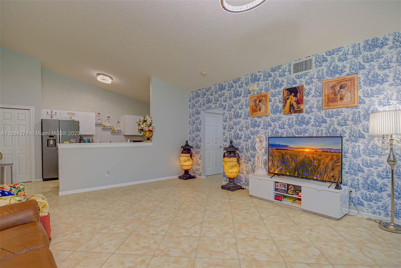 PINE KEY RESORT - Residential