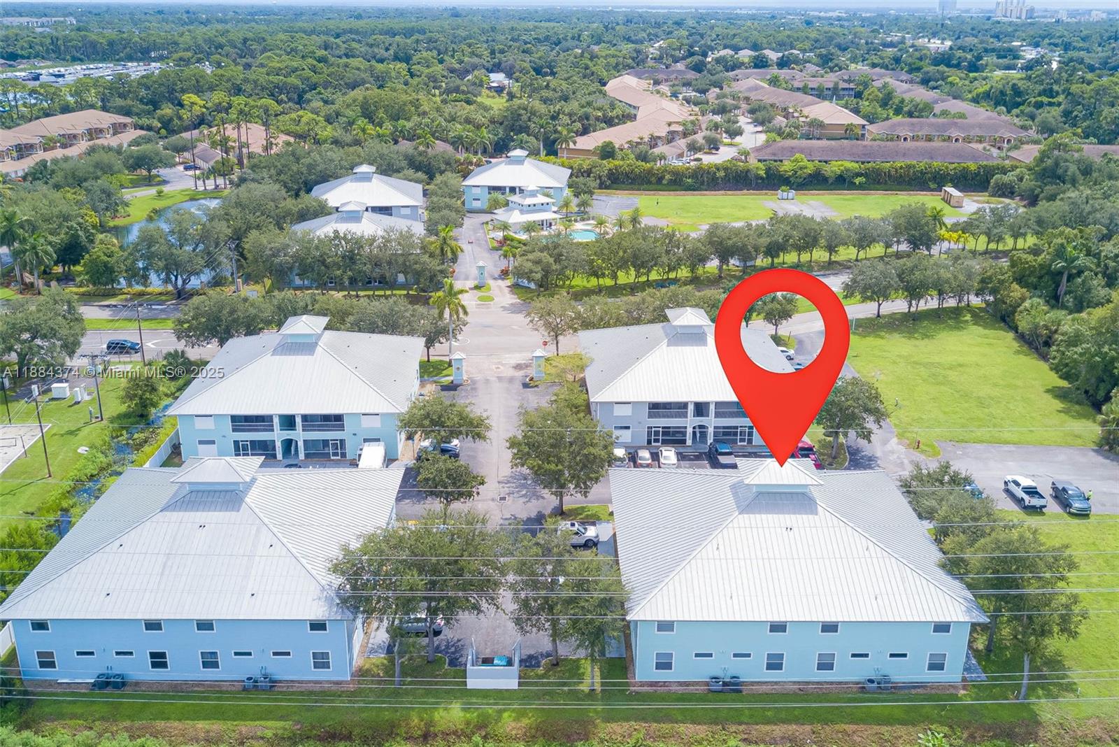 PINE KEY RESORT - Residential