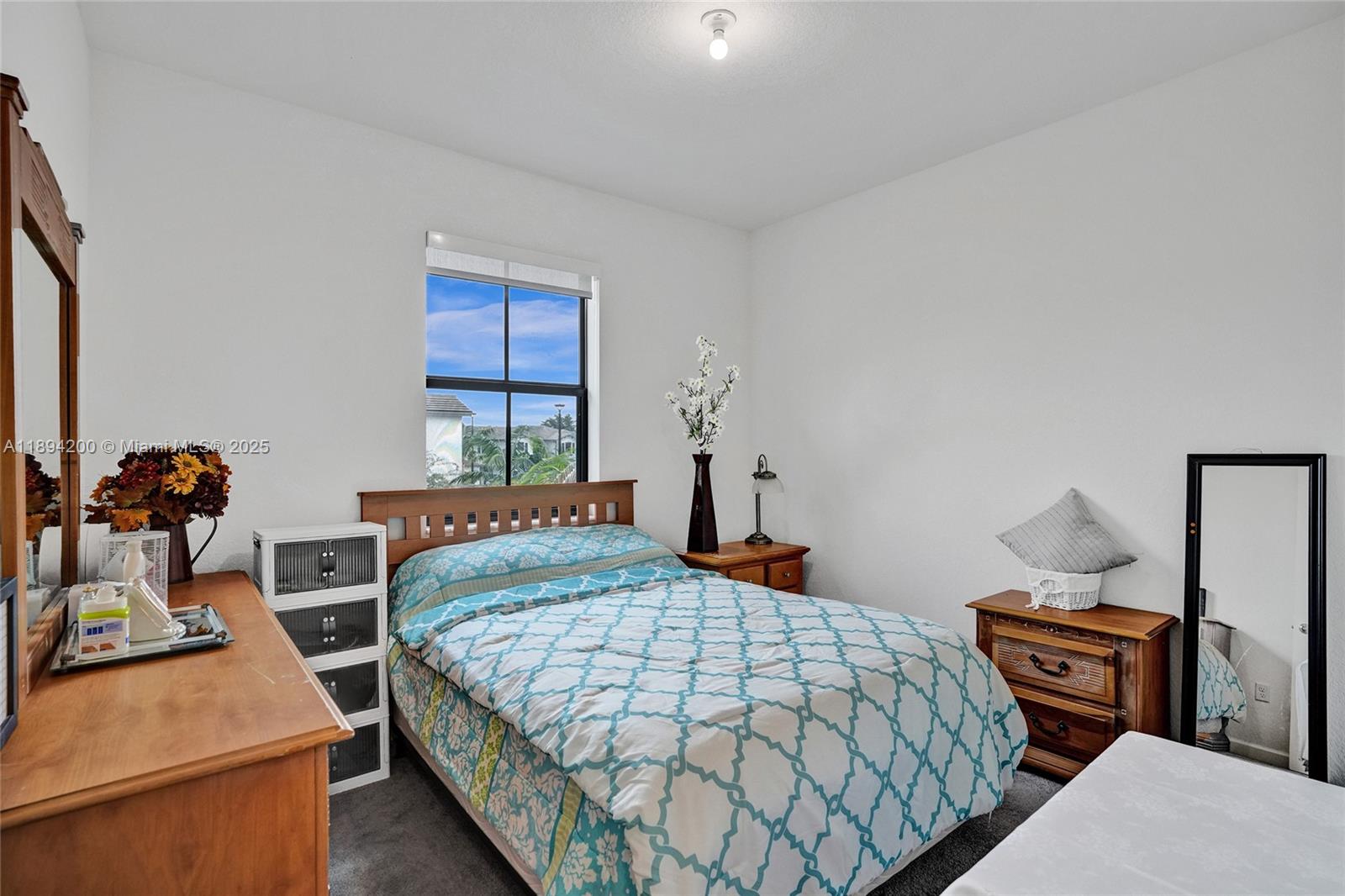 VISTA LAGO - Residential