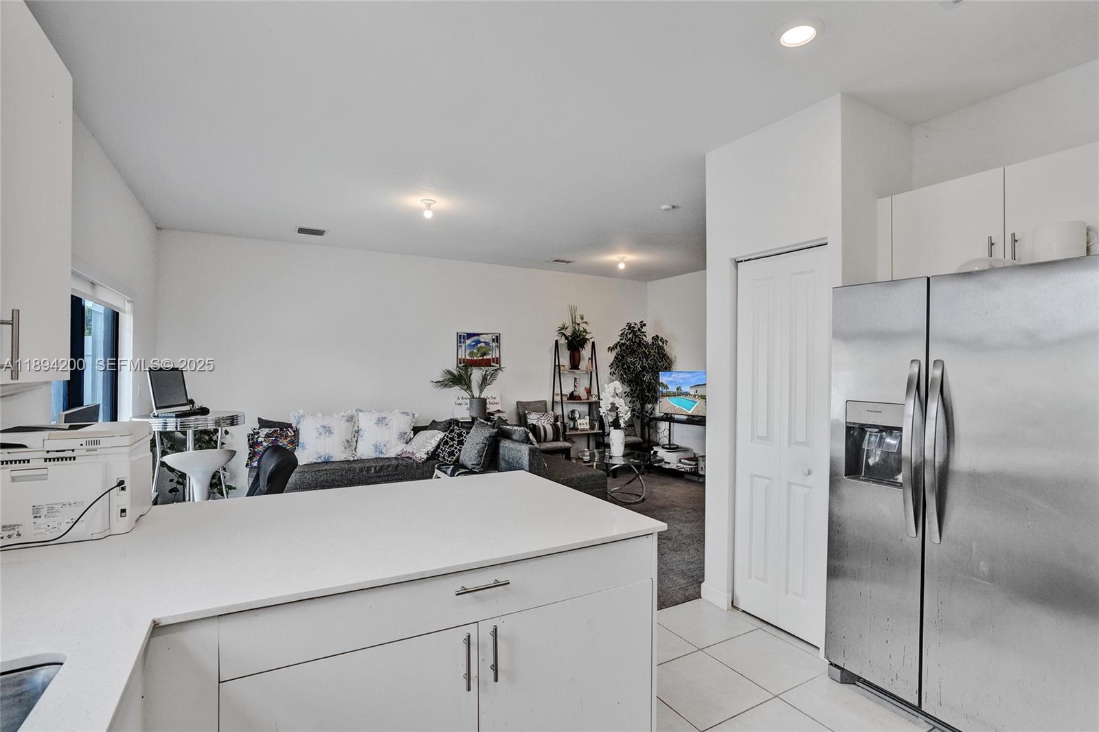 VISTA LAGO - Residential