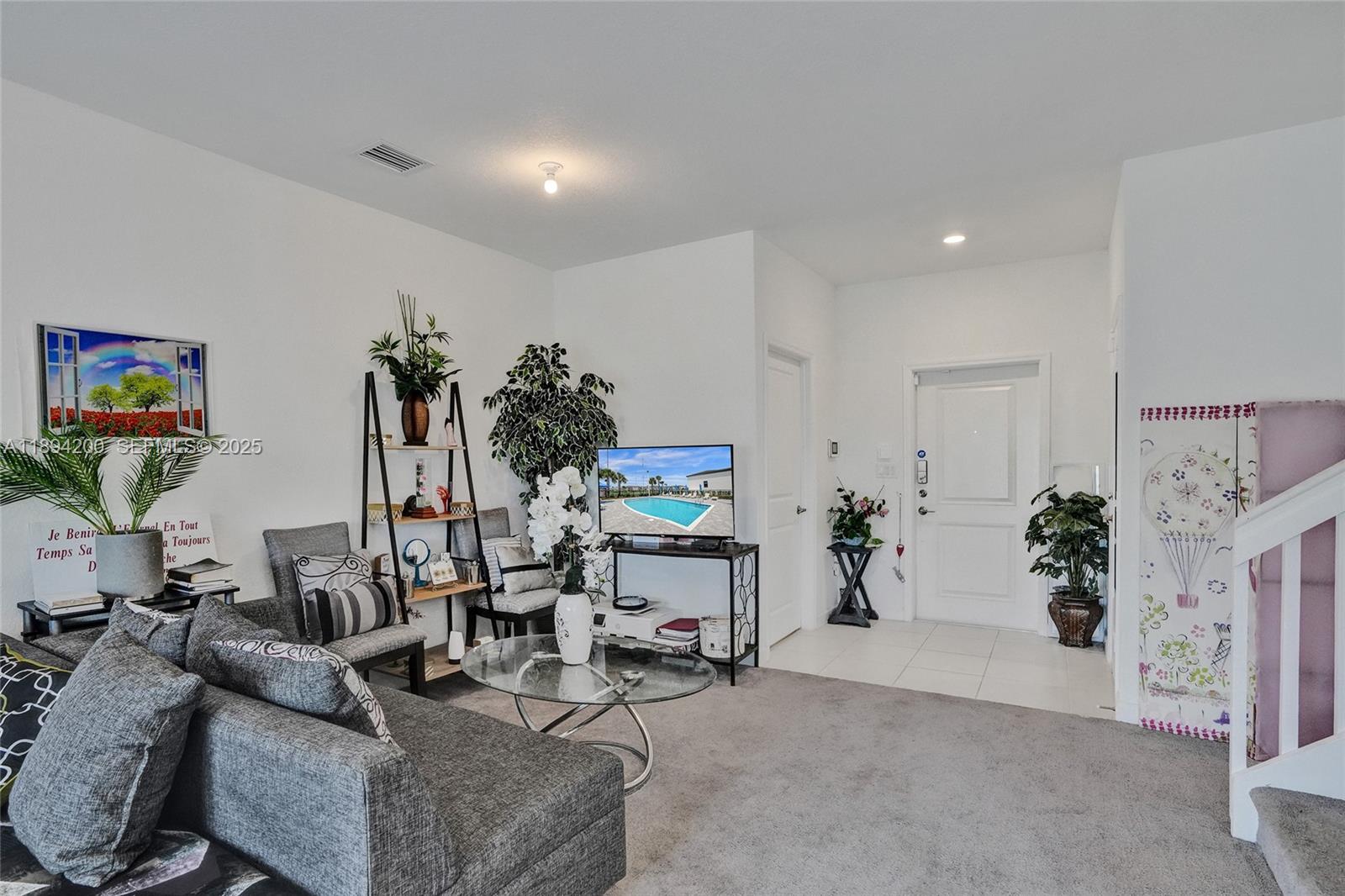 VISTA LAGO - Residential