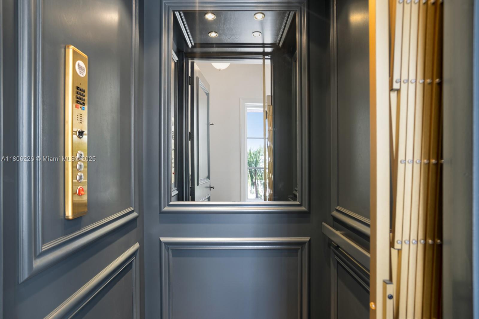 OLD CUTLER BAY SEC 3 - Residential