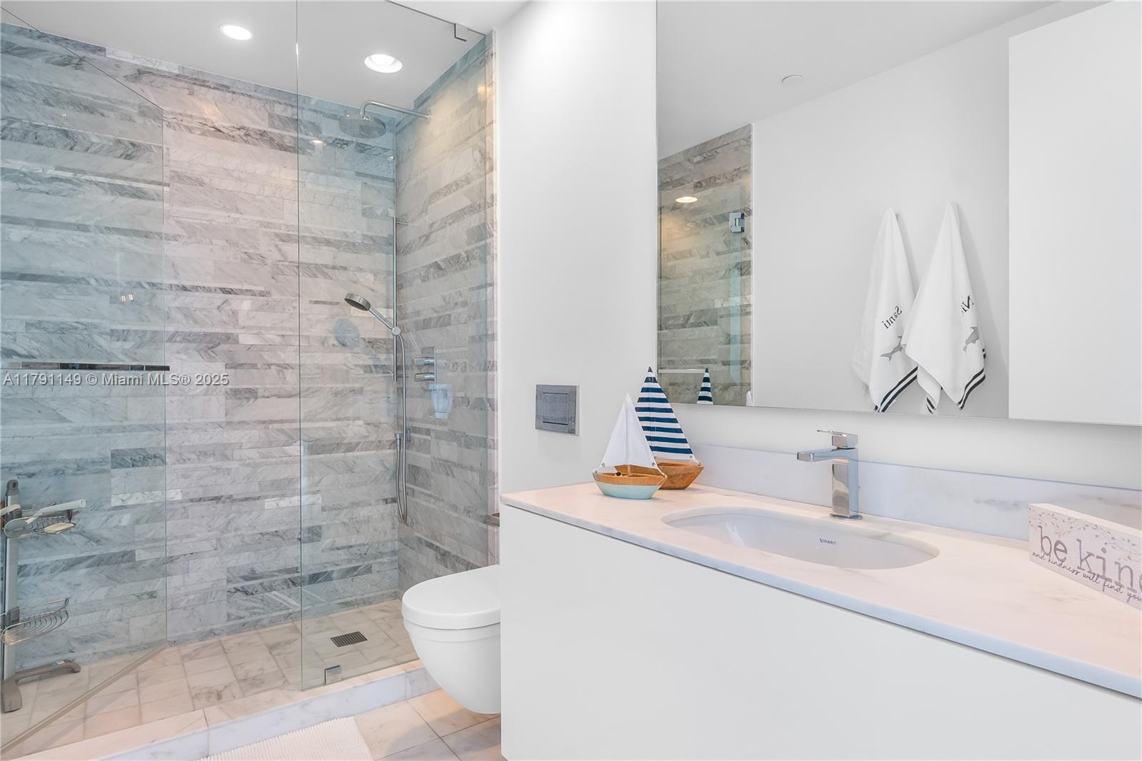 OCEANA BAL HARBOUR CONDO - Residential