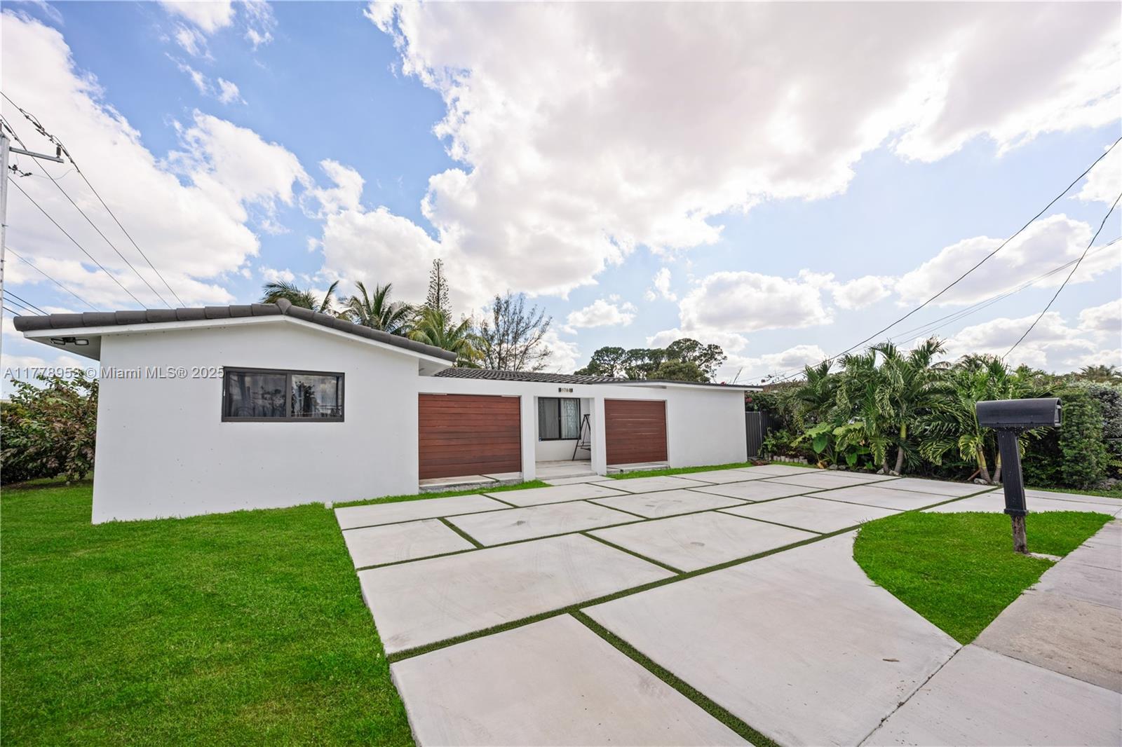 1700 NW 170th Ter