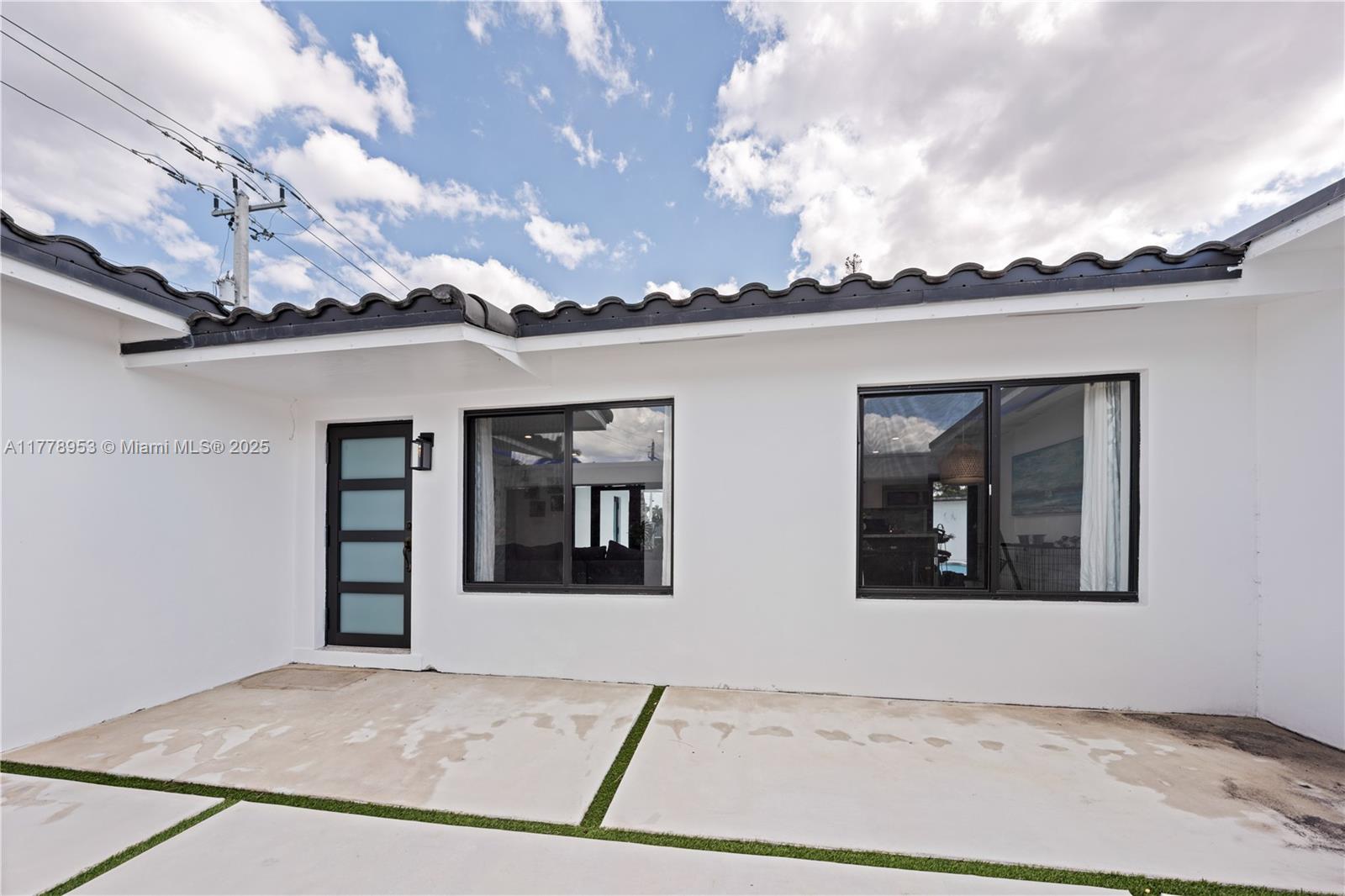 1700 NW 170th Ter