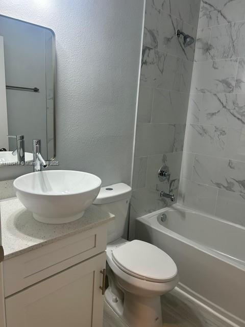 PORT CHARLOTTE - Residential Lease