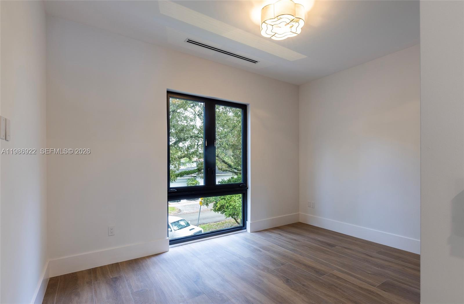 CORAL GABLES BILTMORE SEC - Residential