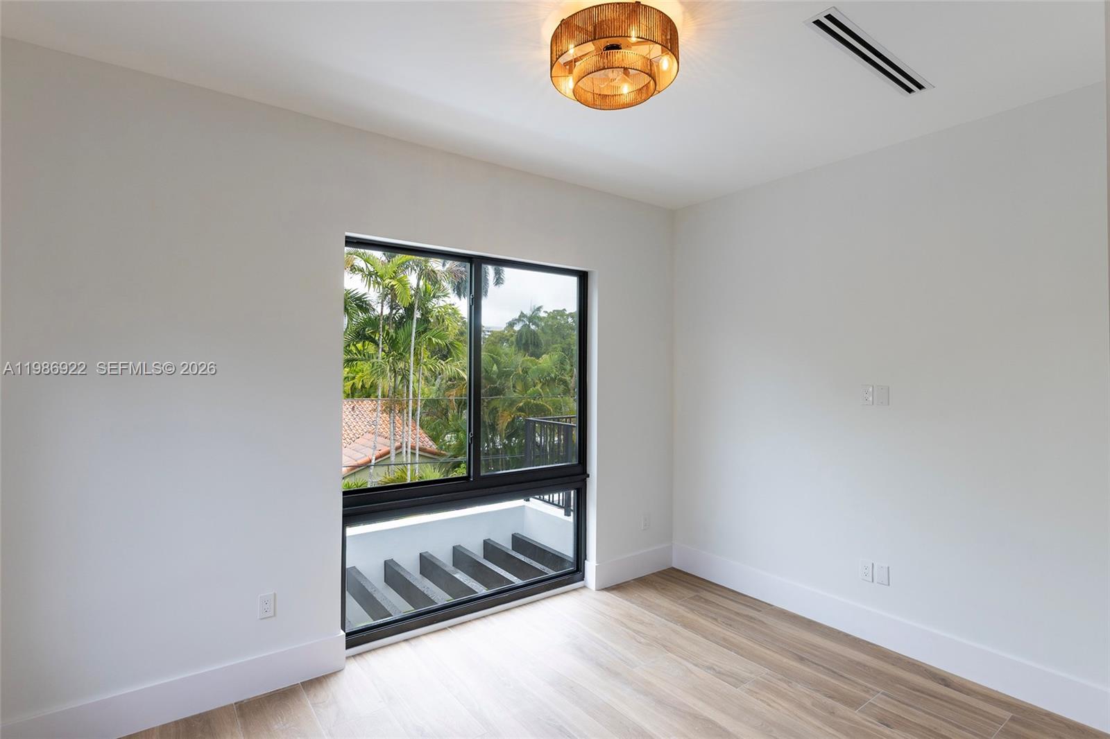 CORAL GABLES BILTMORE SEC - Residential