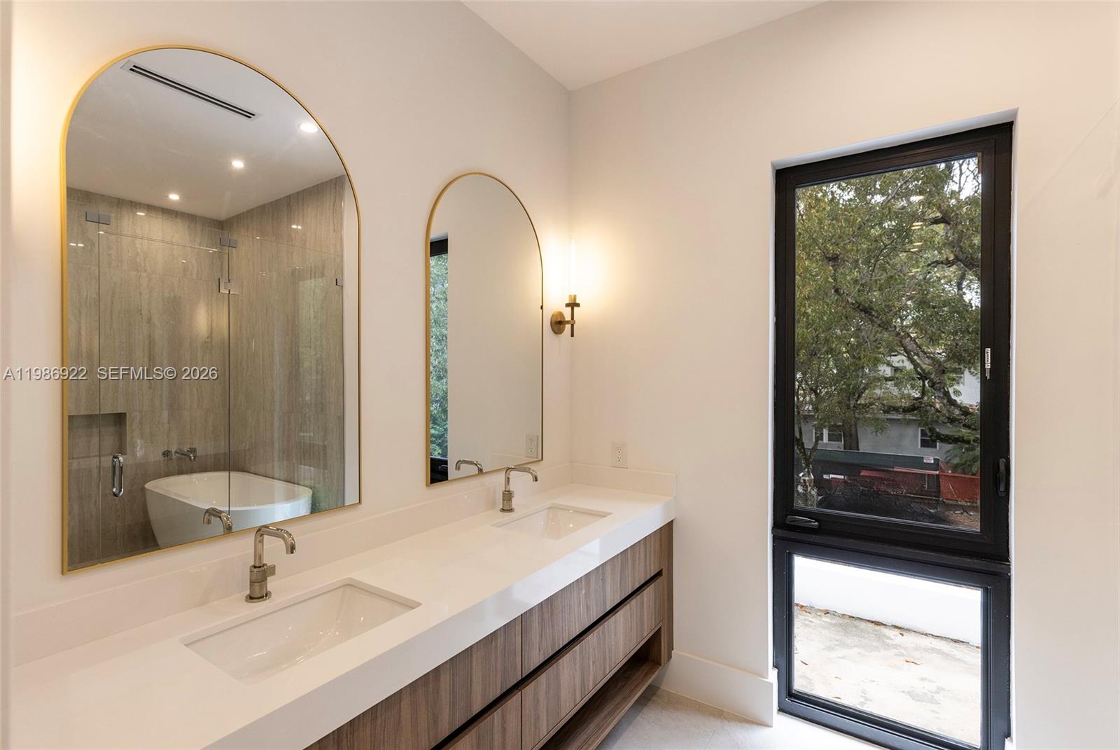 CORAL GABLES BILTMORE SEC - Residential