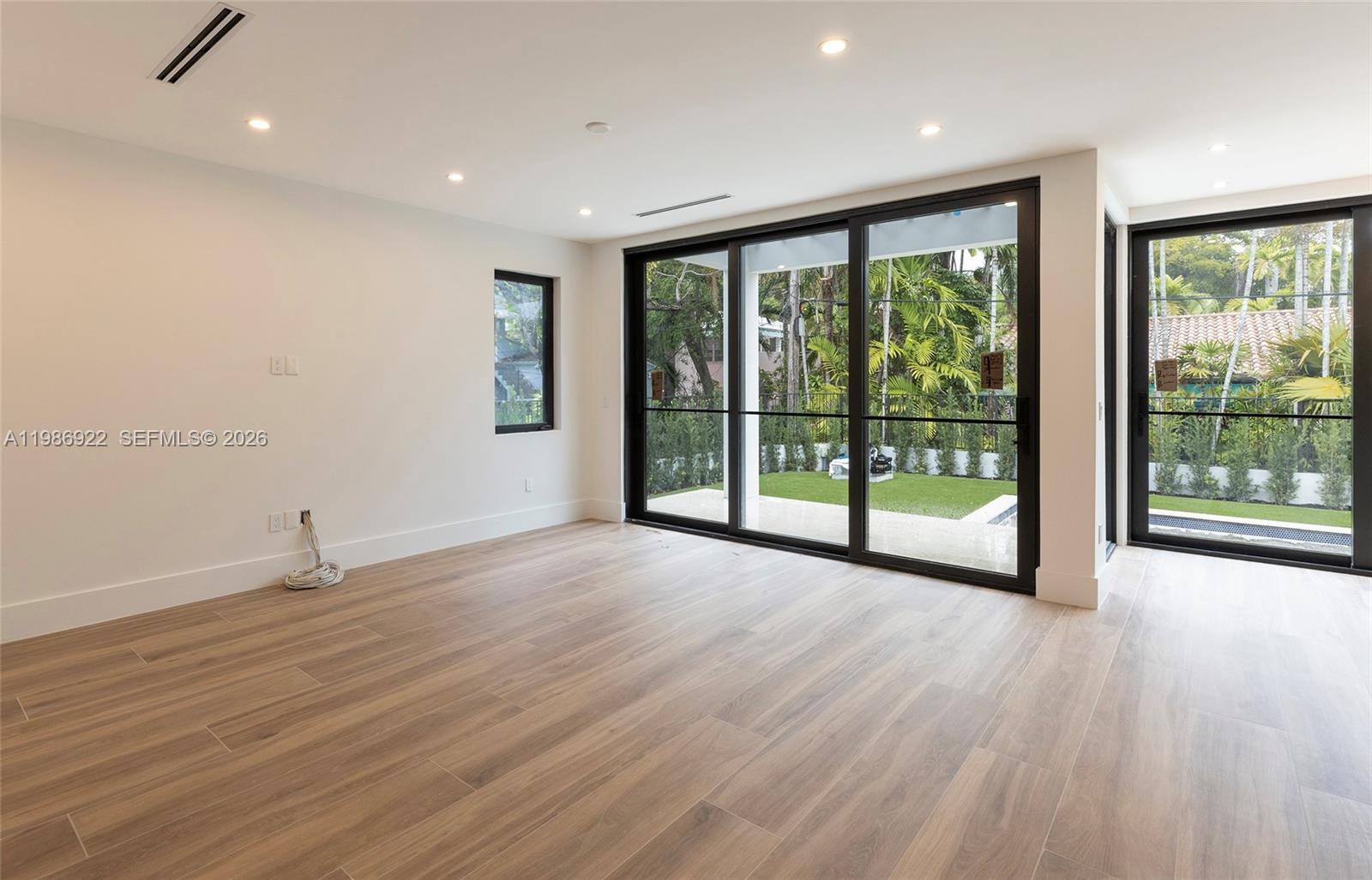 CORAL GABLES BILTMORE SEC - Residential