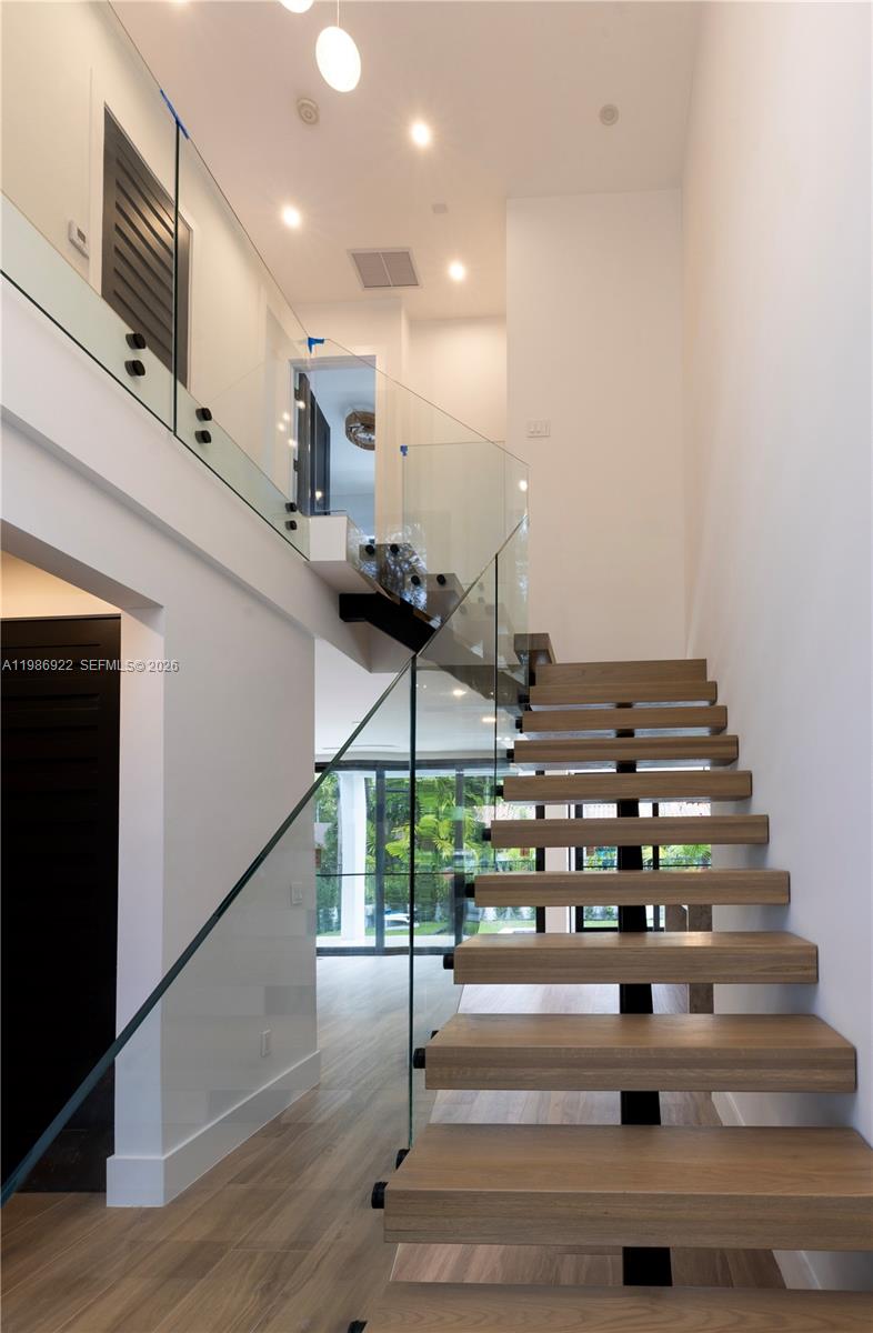 CORAL GABLES BILTMORE SEC - Residential