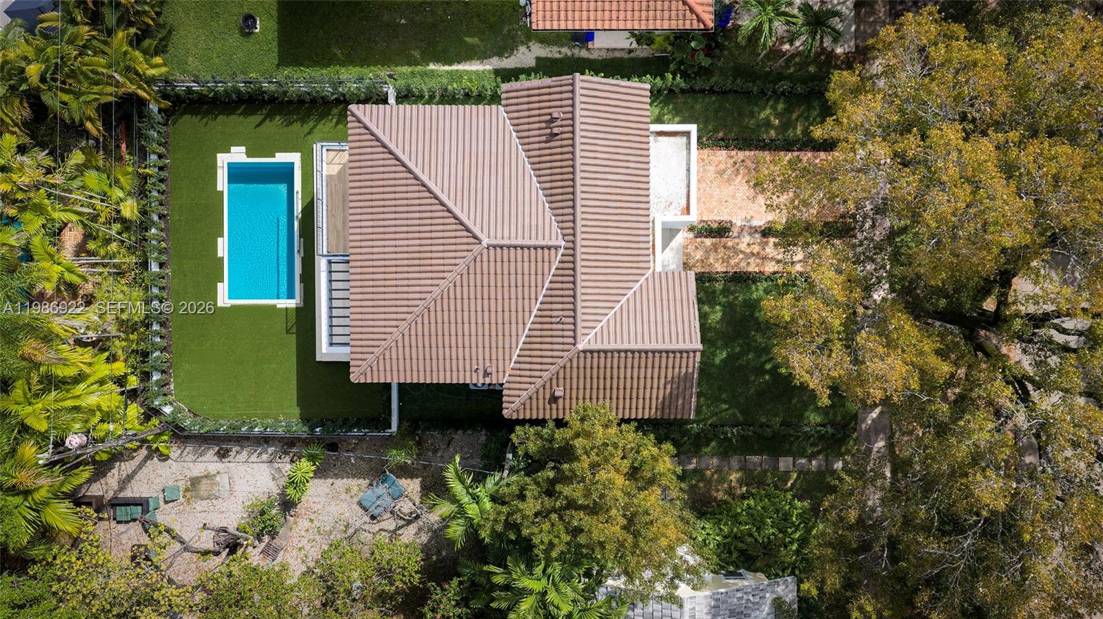 CORAL GABLES BILTMORE SEC - Residential