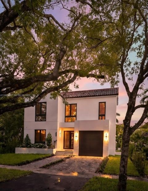 555 Catalonia Ave Coral Gables FL 33134