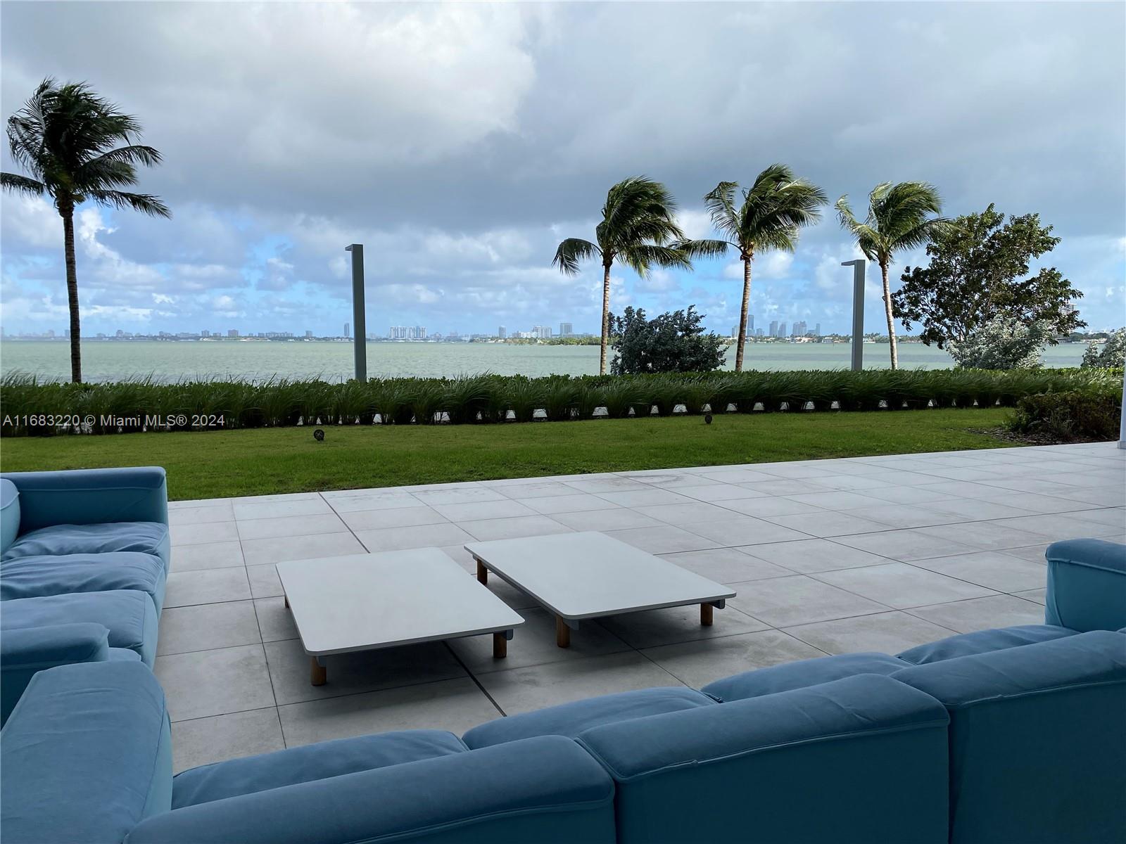 ESCOTTONIA PARK - Residential
