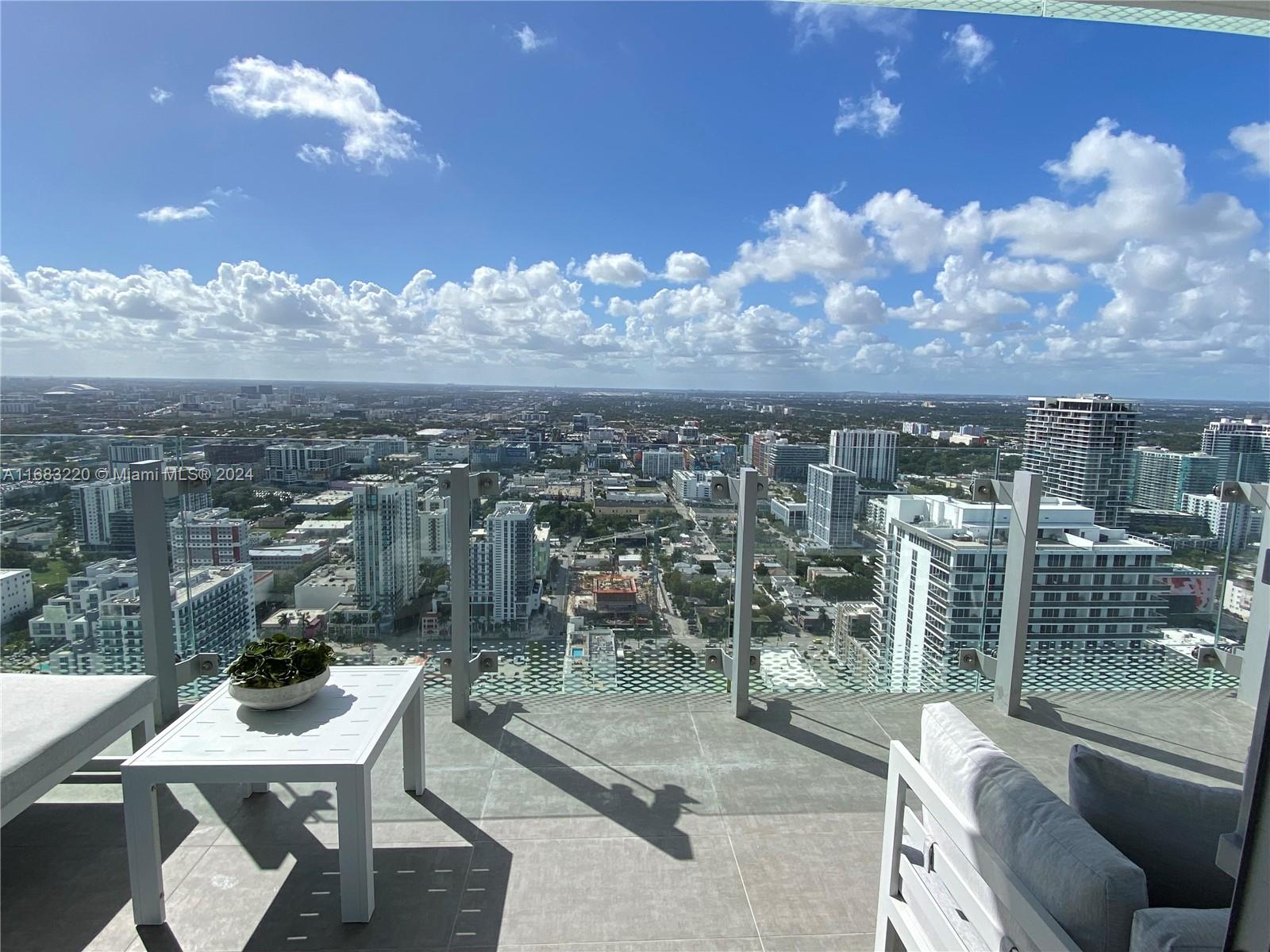 ESCOTTONIA PARK - Residential
