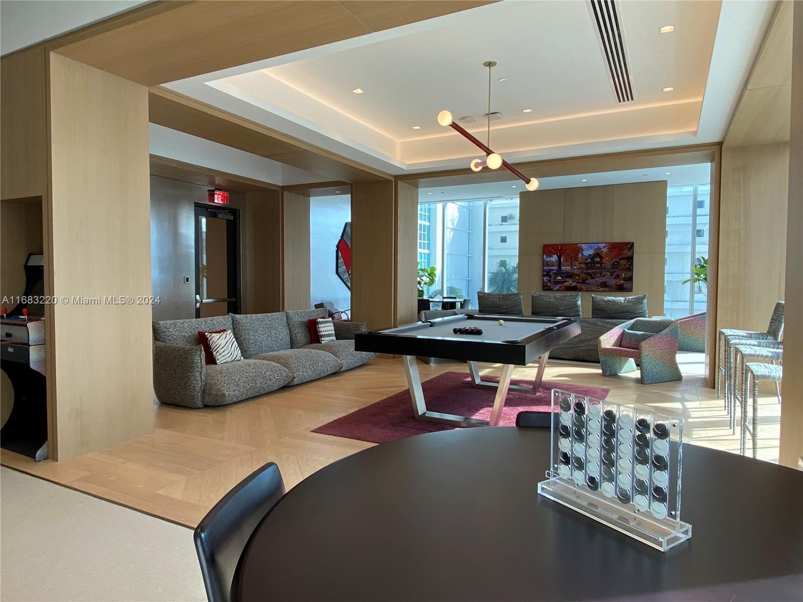 ESCOTTONIA PARK - Residential