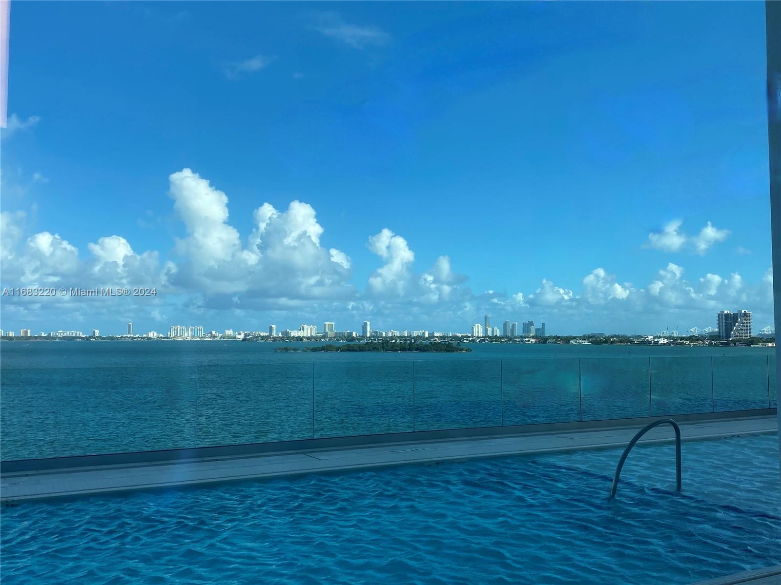 ESCOTTONIA PARK - Residential