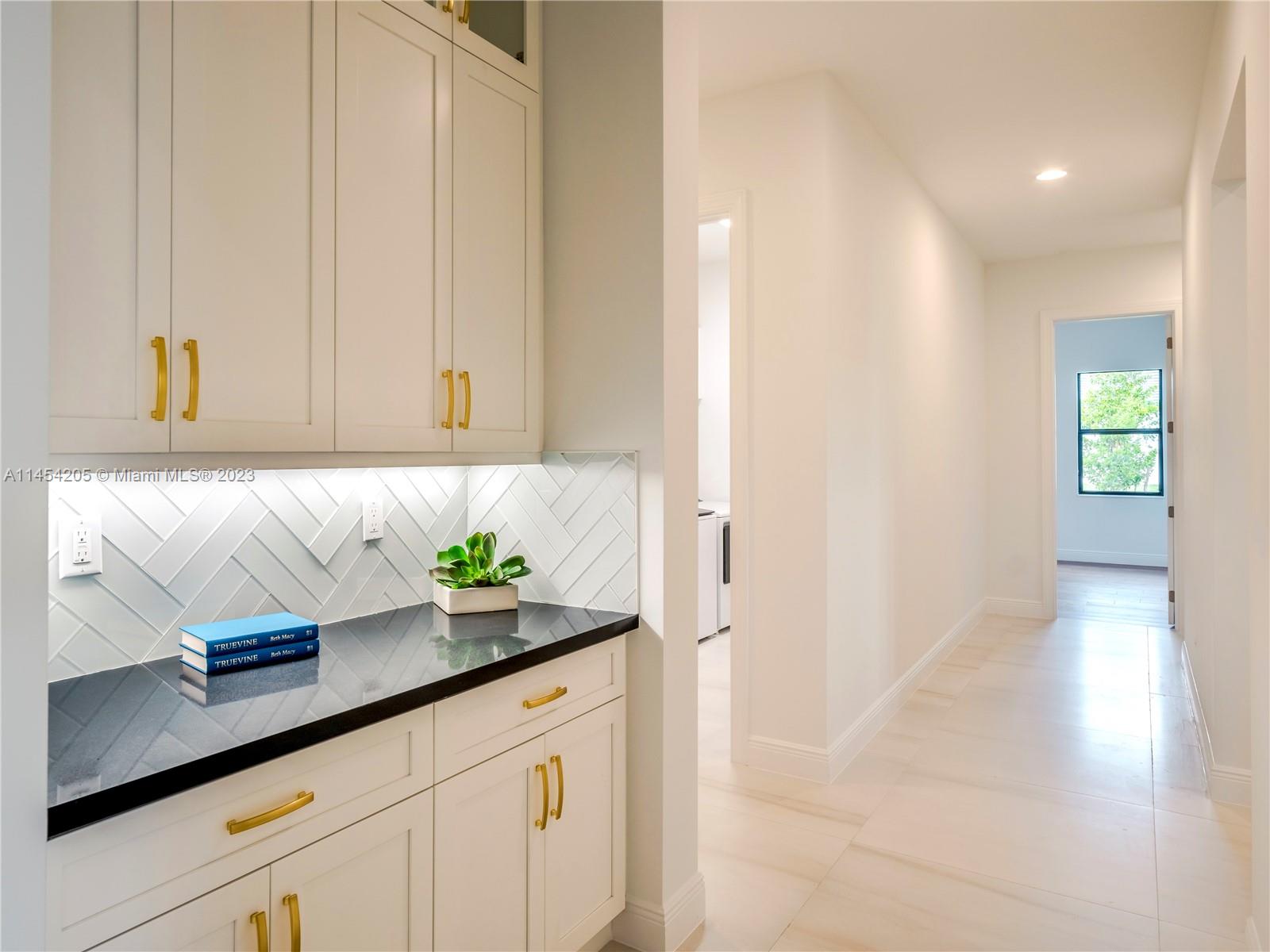 FLAMINGO RANCH ESTATES - Residential