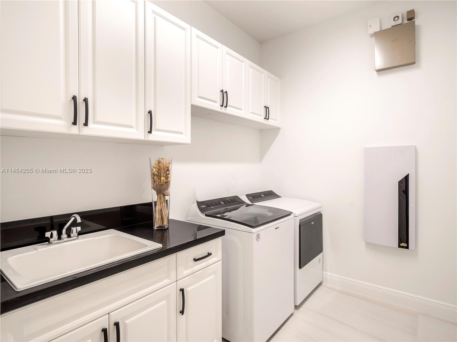 FLAMINGO RANCH ESTATES - Residential