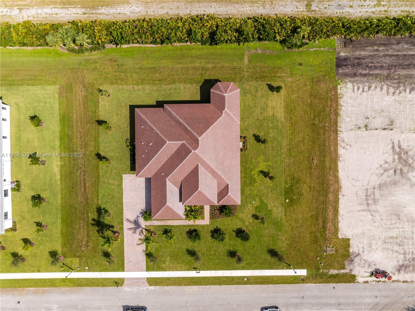 FLAMINGO RANCH ESTATES - Residential