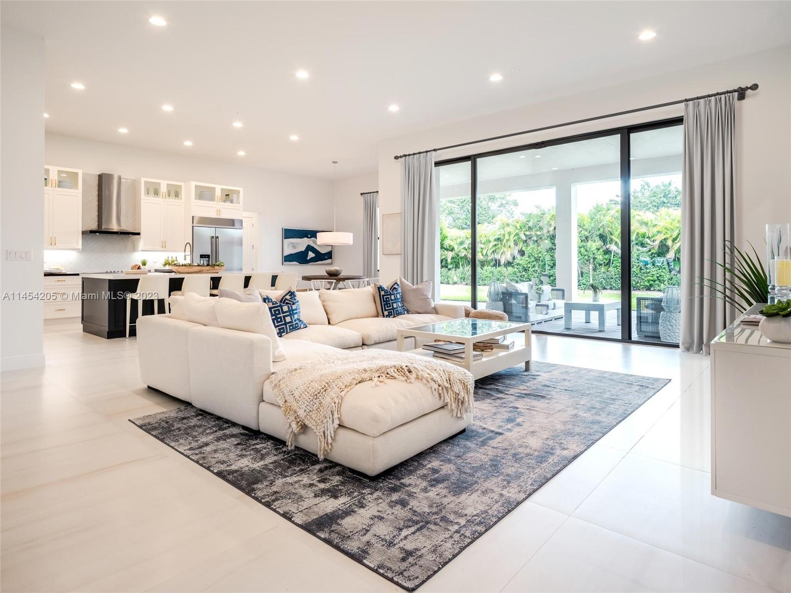 FLAMINGO RANCH ESTATES - Residential