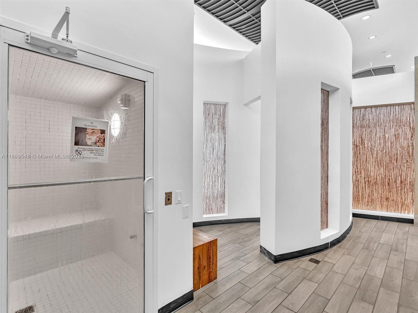 THE PENINSULA II CONDO - Residential Lease