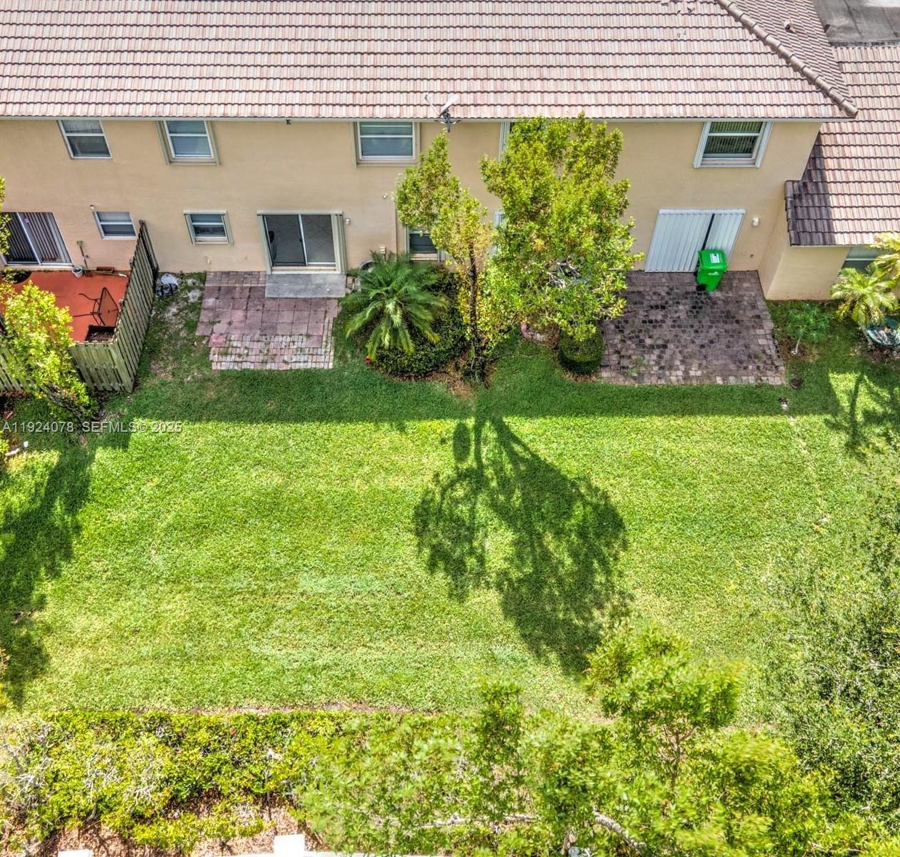 RAINTREE VILLAS - Residential