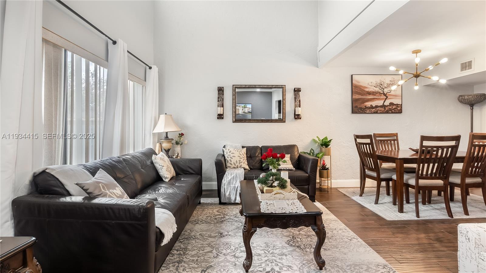 COLONIAL LAKES VILLAS - Residential