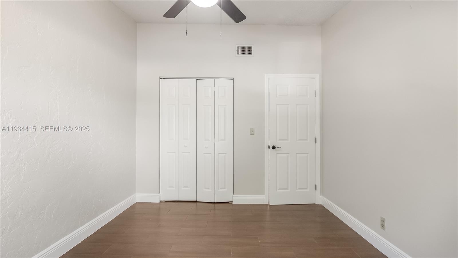 COLONIAL LAKES VILLAS - Residential