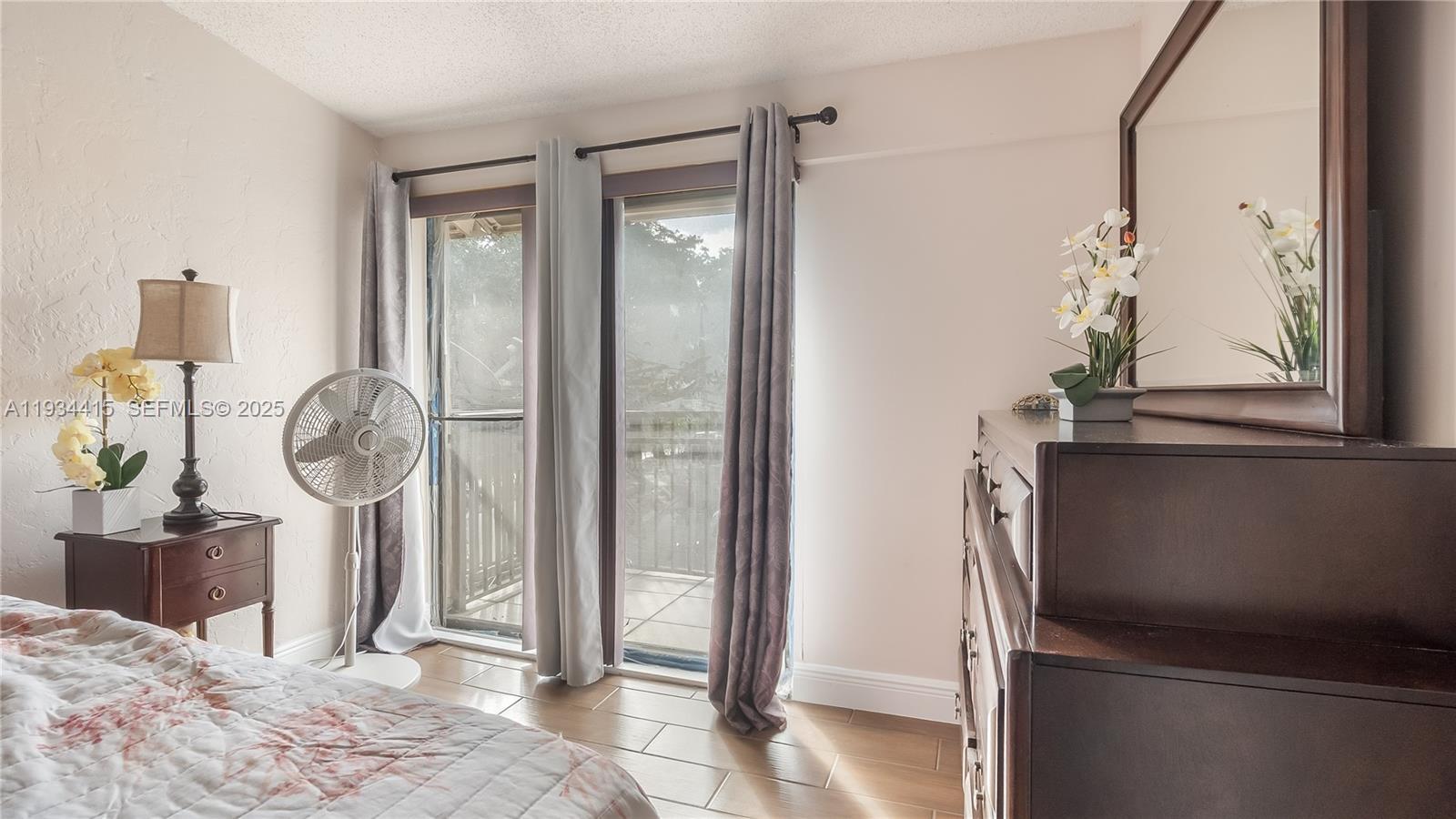 COLONIAL LAKES VILLAS - Residential