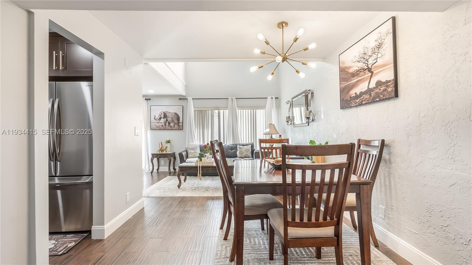 COLONIAL LAKES VILLAS - Residential