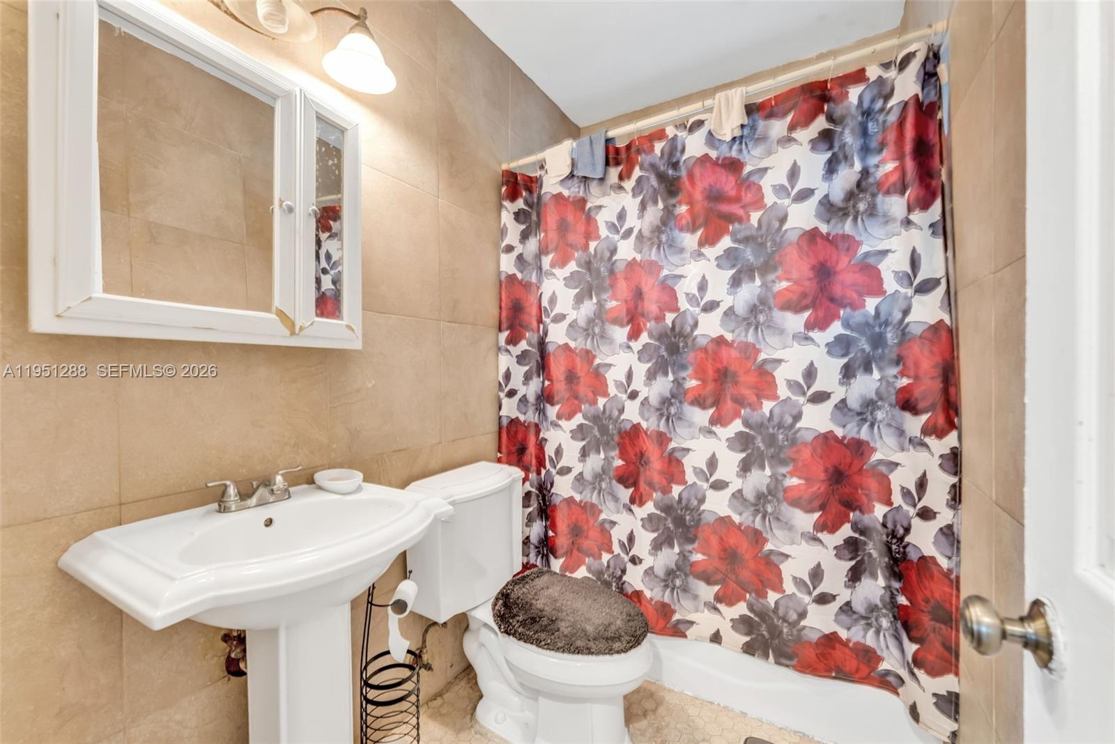 INGLEWOOD GARDENS - Residential