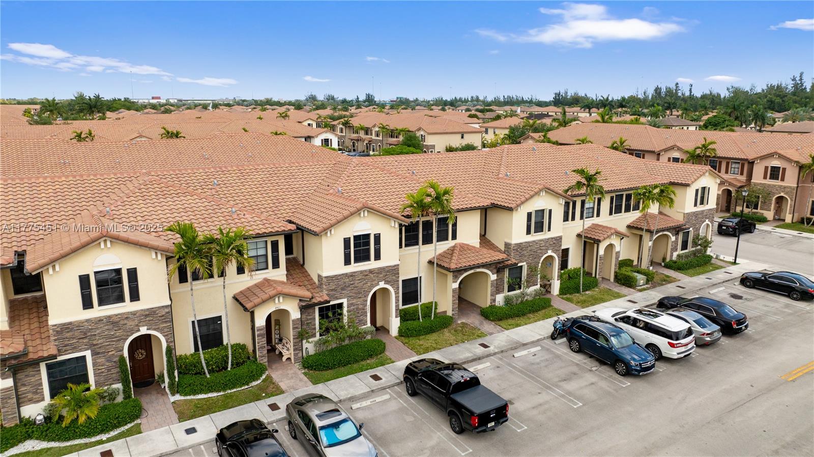 BELLAGIO VILLAS - Residential