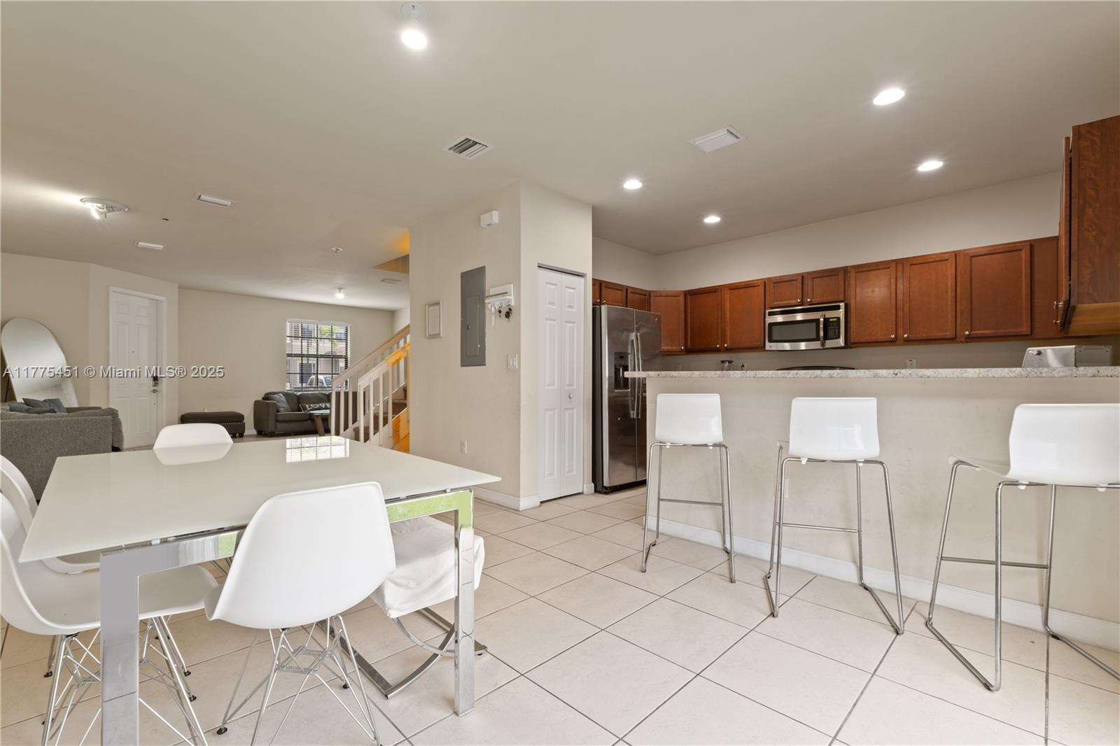 BELLAGIO VILLAS - Residential