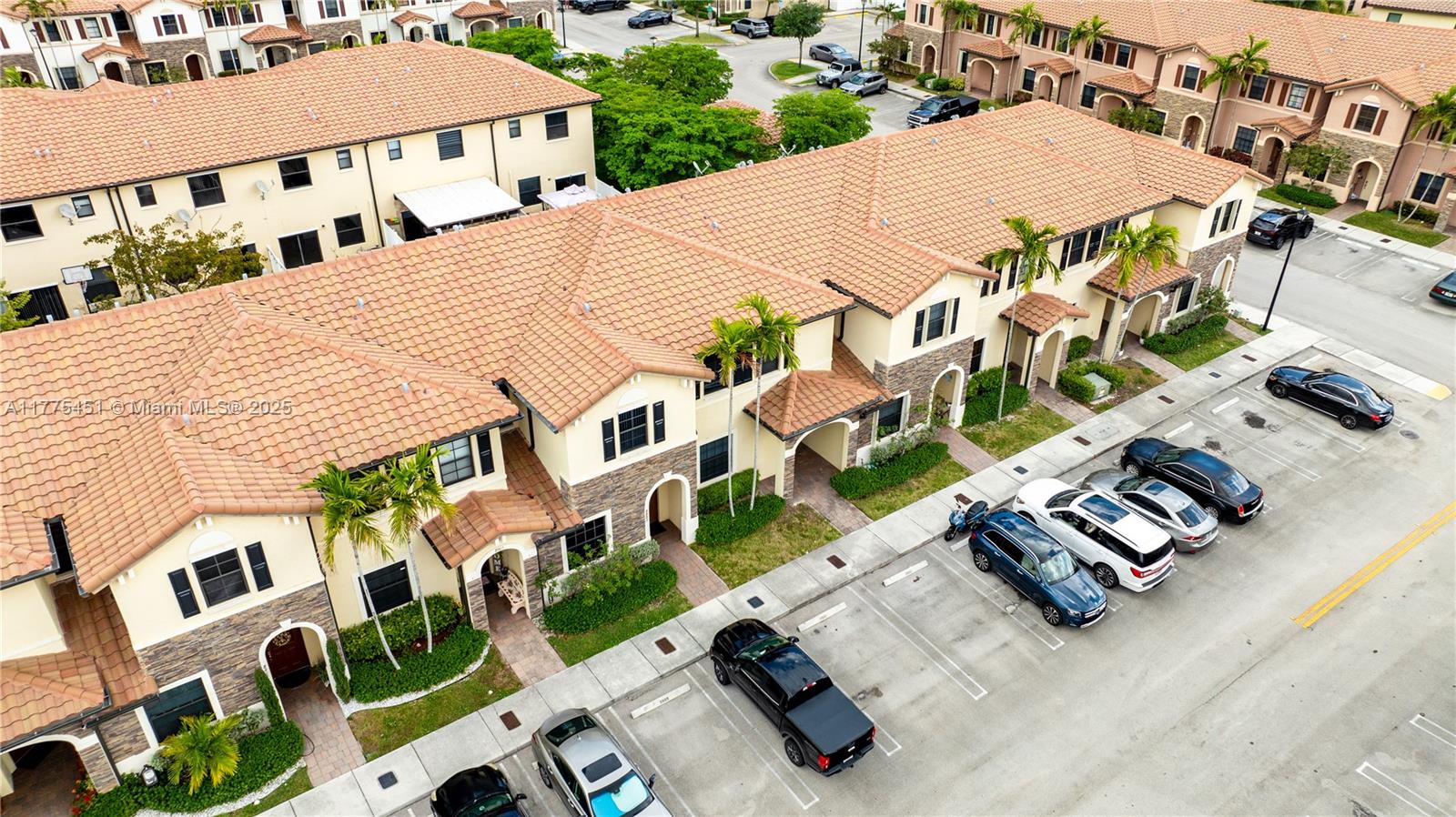 BELLAGIO VILLAS - Residential