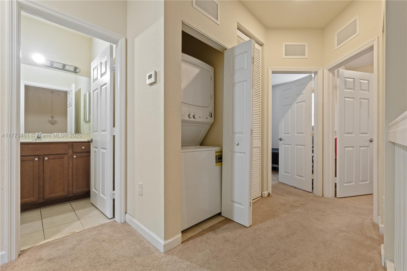 BELLAGIO VILLAS - Residential