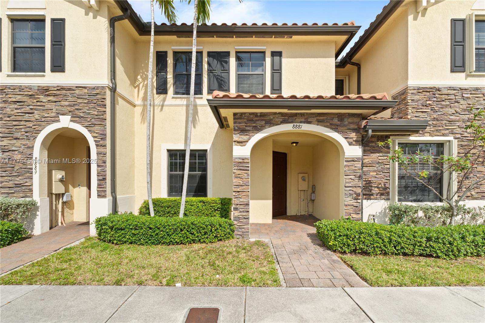 BELLAGIO VILLAS - Residential