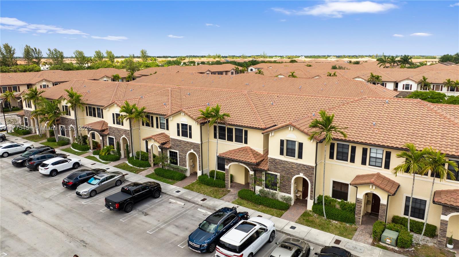 BELLAGIO VILLAS - Residential