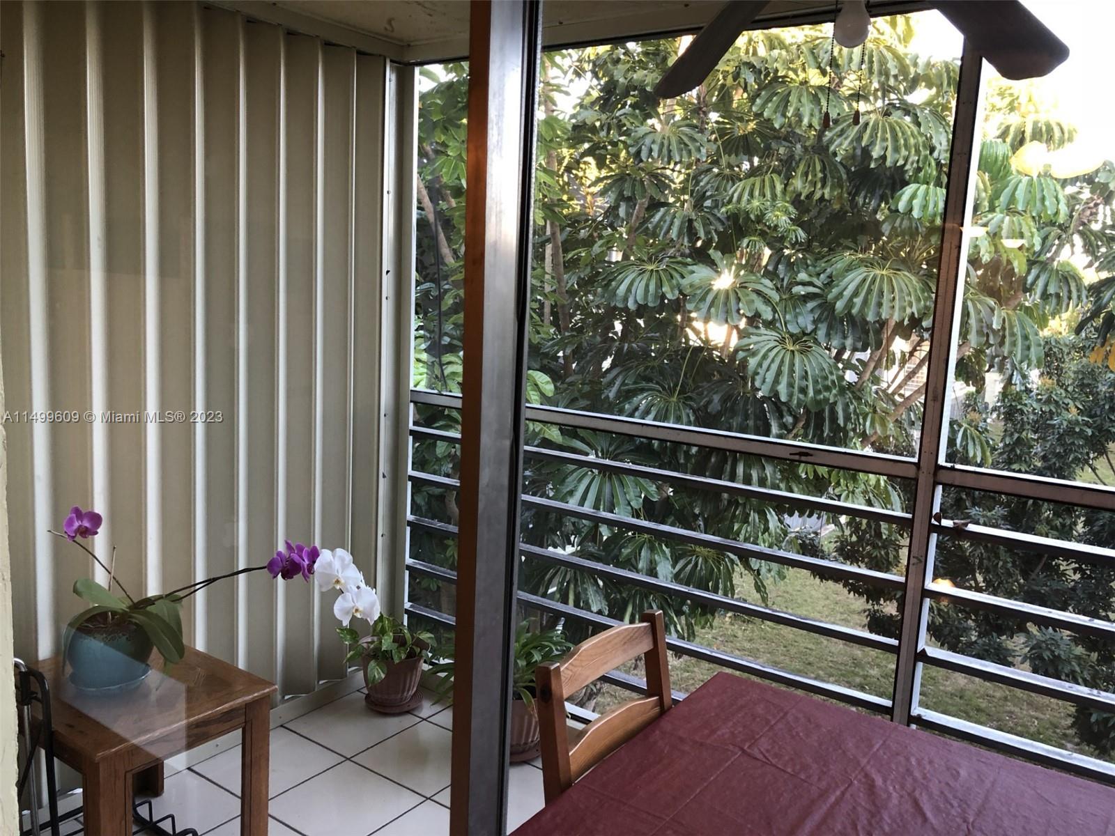 APPLEGREEN CONDO APTS 4 - Residential Lease