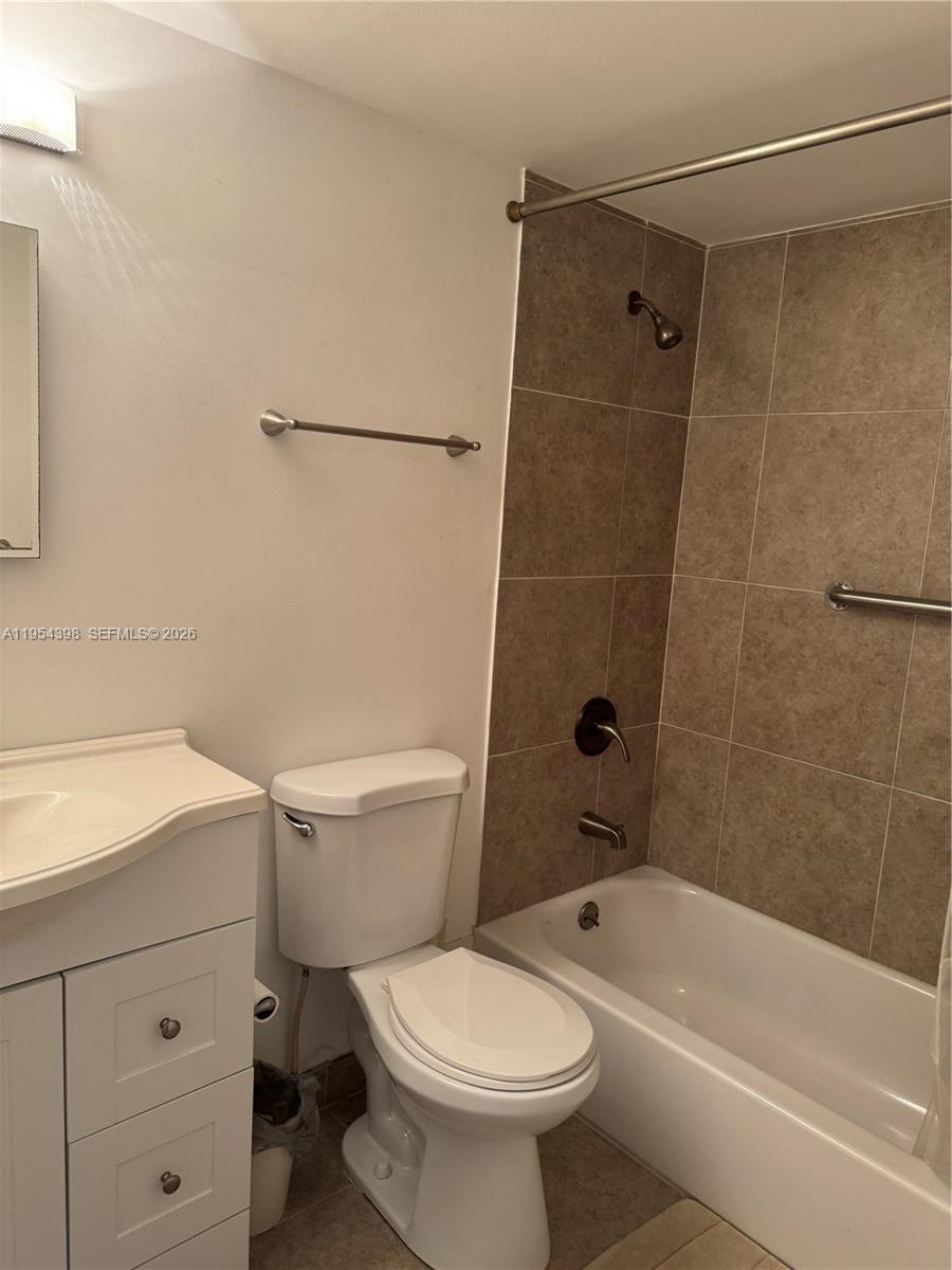 BERKELEY DIPLOMAT CO-OP - Residential