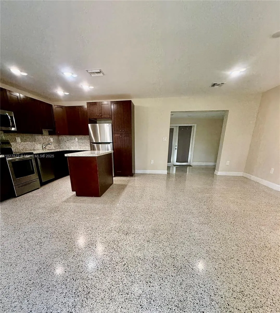 Cutler Bay, Florida 33157, United States, 3 Bedrooms Bedrooms, ,2 BathroomsBathrooms,Residential,Active,159608